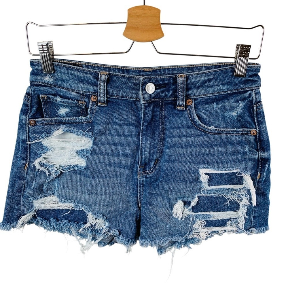 American Eagle Mom Short sz 4 Distressed Medium Wash Raw Hem Denim Jean Shorts
